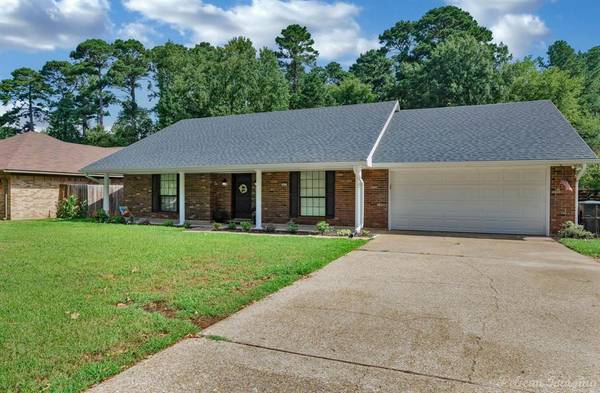 10015 Trailridge Drive, Shreveport, LA 71106