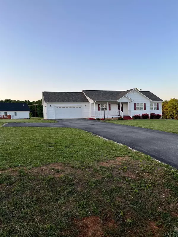 Appomattox, VA 24552,149 Avery LN