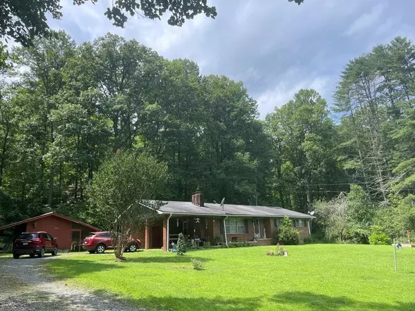 Murphy, NC 28906,788 Caney Creek