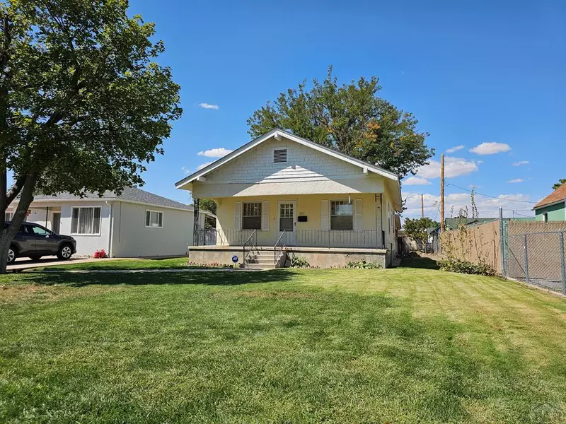 205 Arthur St, Pueblo, CO 81004