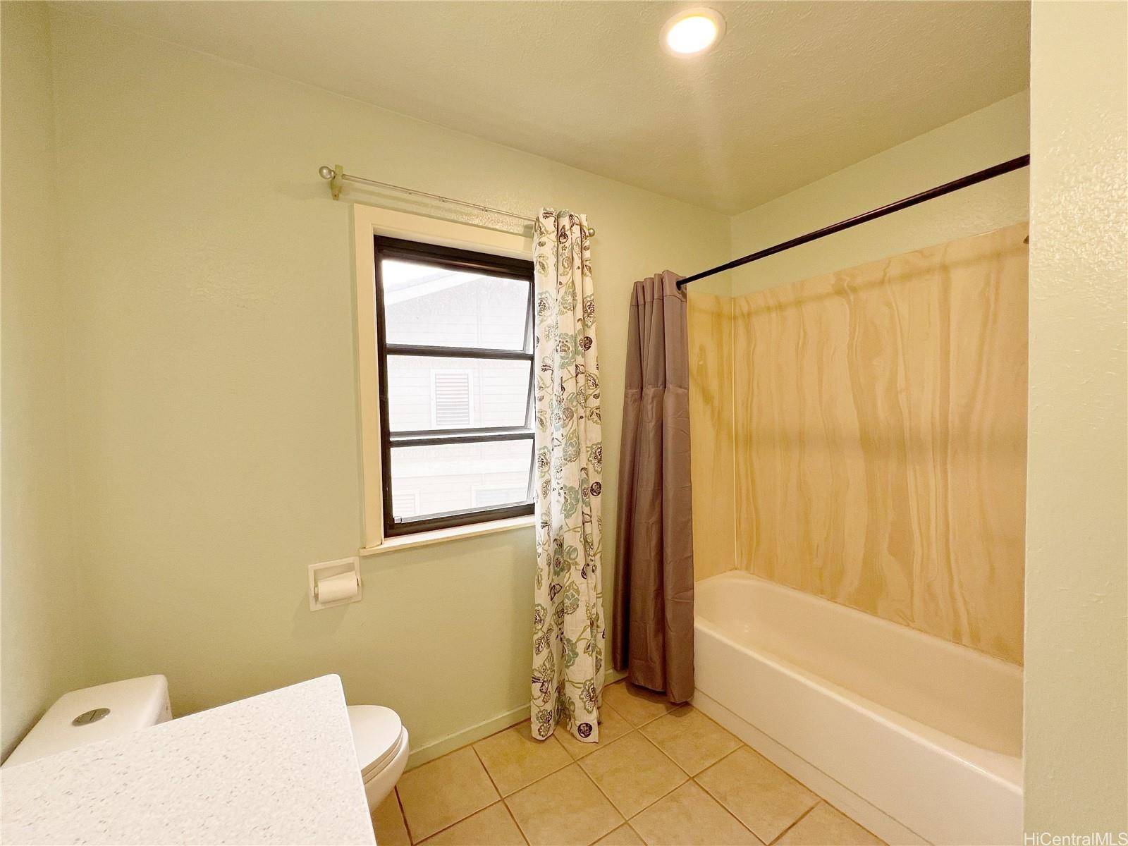 Honolulu, HI 96825,273 Kaiolohia Place