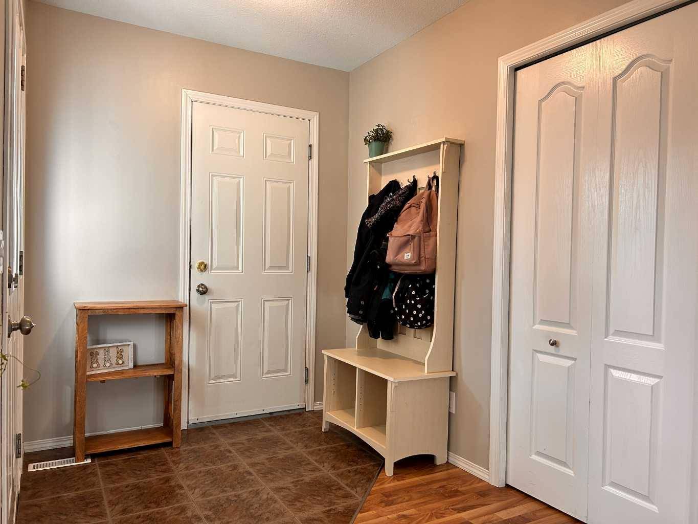 Three Hills, AB T0M 2A0,6 Sunrise CRES NE