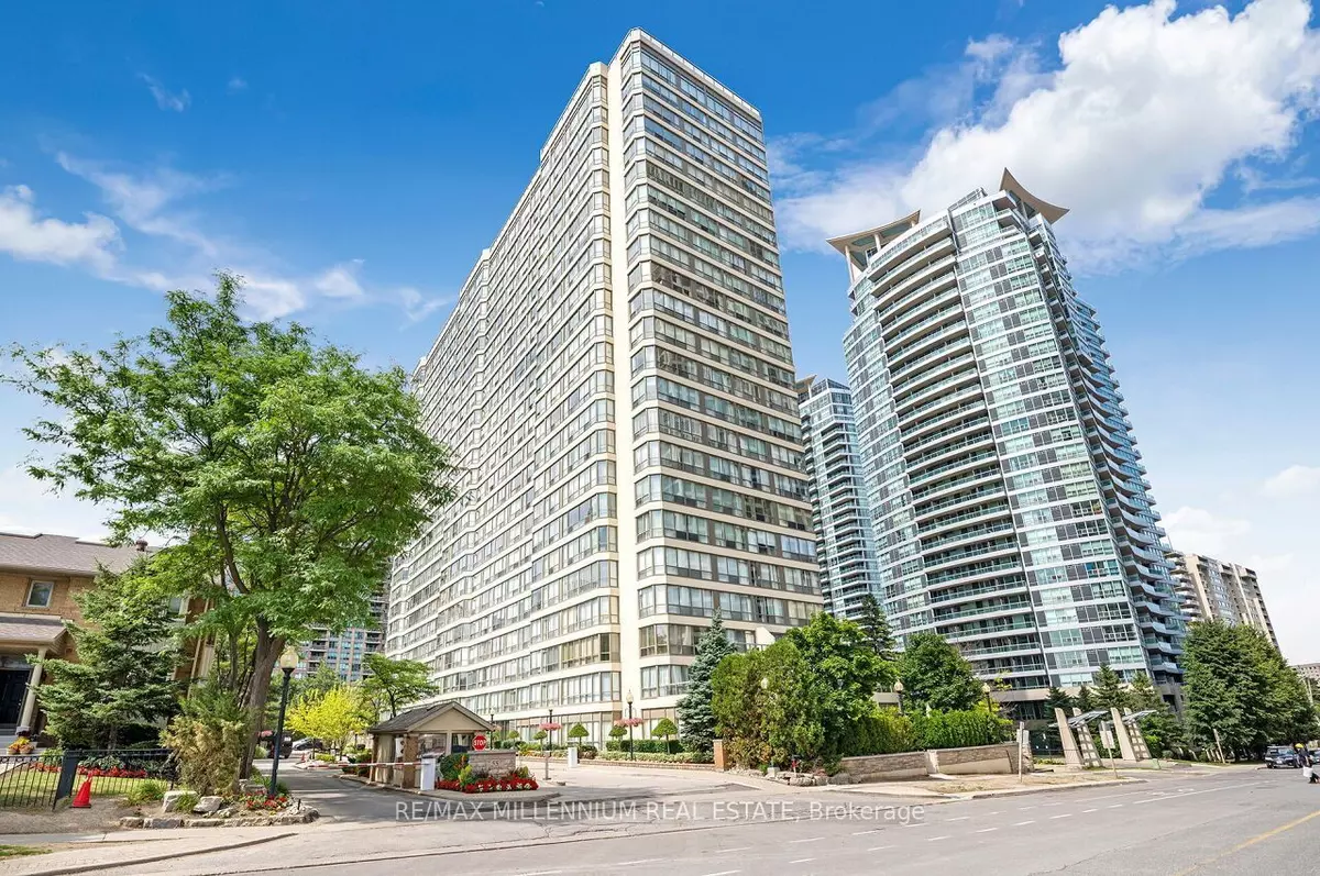 Mississauga, ON L5B 3Z3,55 Elm DR #113