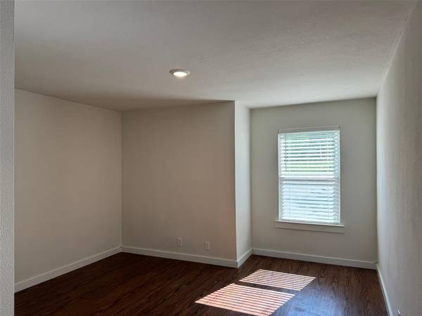 Denton, TX 76201,228 Avenue F #Apt # 2