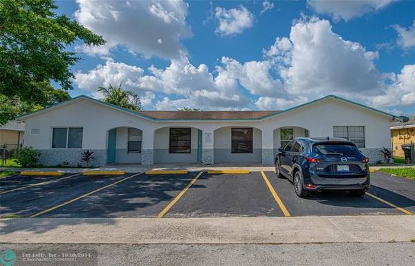 7610 SW 10th St,  North Lauderdale,  FL 33068