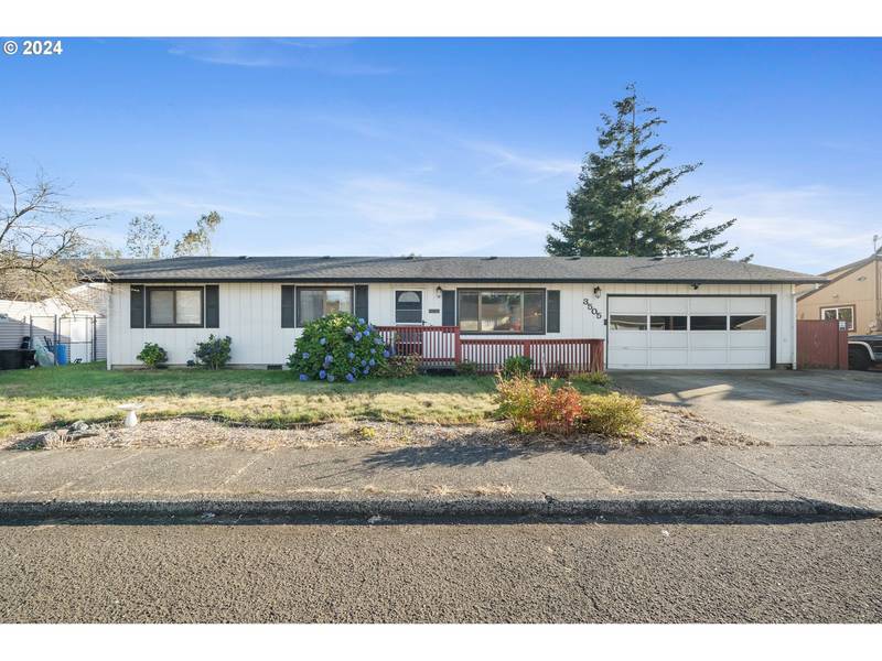 3505 HAWTHORNE LN, Tillamook, OR 97141