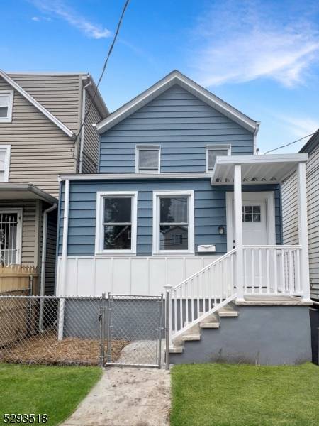 1037 Flora St, Elizabeth City, NJ 07201