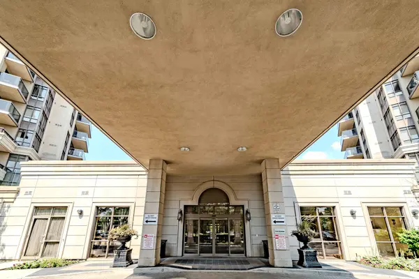 Toronto W10, ON M9W 7J5,710 Humberwood BLVD #802