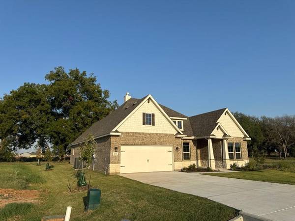 416 Guadeloupe Road, Springtown, TX 76082