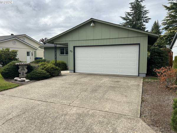 Woodburn, OR 97071,731 S CASCADE DR