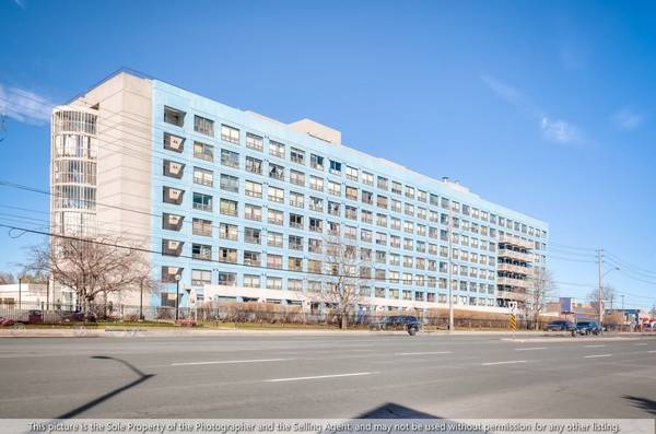 39 Kimbercroft CT #105, Toronto E07, ON M1S 5B5