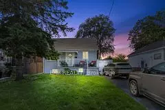 76 Renfield ST, Toronto W04, ON M6M 4V7