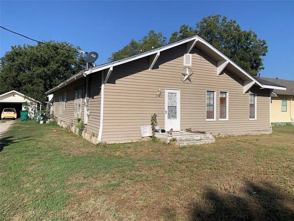 Eastland, TX 76448,1303 S Bassett Street