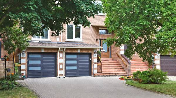 14 Royal Manor CRES,  Richmond Hill,  ON L4B 3N5