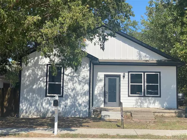 1007 E Broadway Street, Gainesville, TX 76240