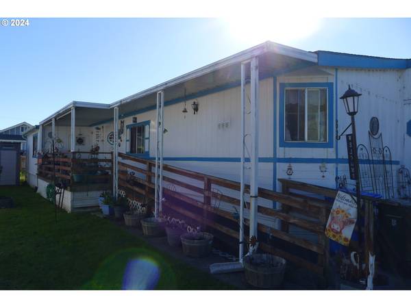 Reedsport, OR 97467,1000 N 8TH ST #63