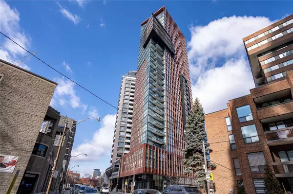 32 Davenport RD #402, Toronto C02, ON M5R 0B5