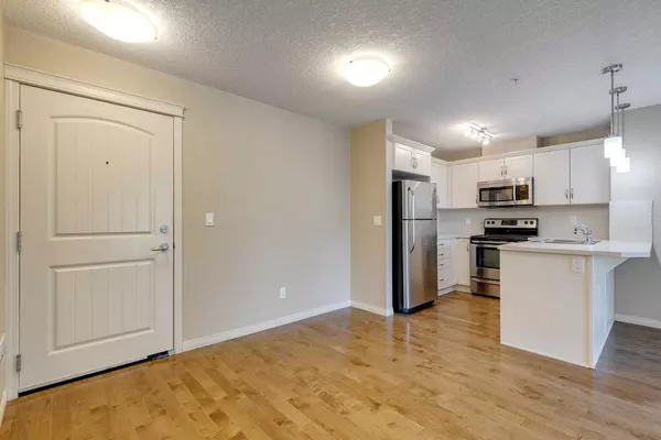 Calgary, AB T3M 1W2,304 Cranberry PARK SE #106