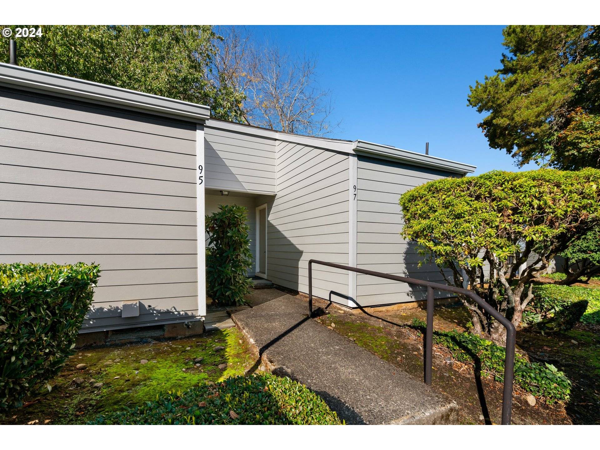 Portland, OR 97236,2730 SE 138TH AVE #97