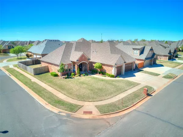 501 Land Run Lane, Yukon, OK 73099