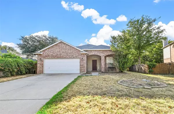 1004 Riverside Court, Roanoke, TX 76262