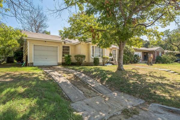 2329 Maryel Drive, Fort Worth, TX 76112