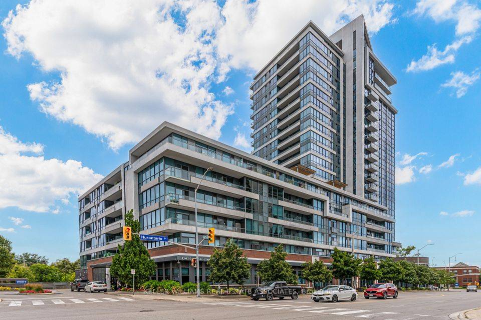 Mississauga, ON L5G 0A3,1 Hurontario ST #208