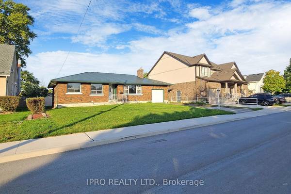 127 Moffatt ST E, St. Catharines, ON L2P 2L7