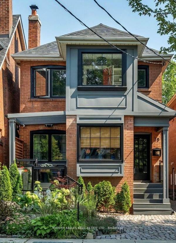 39 Standish AVE, Toronto C09, ON M4W 3B2