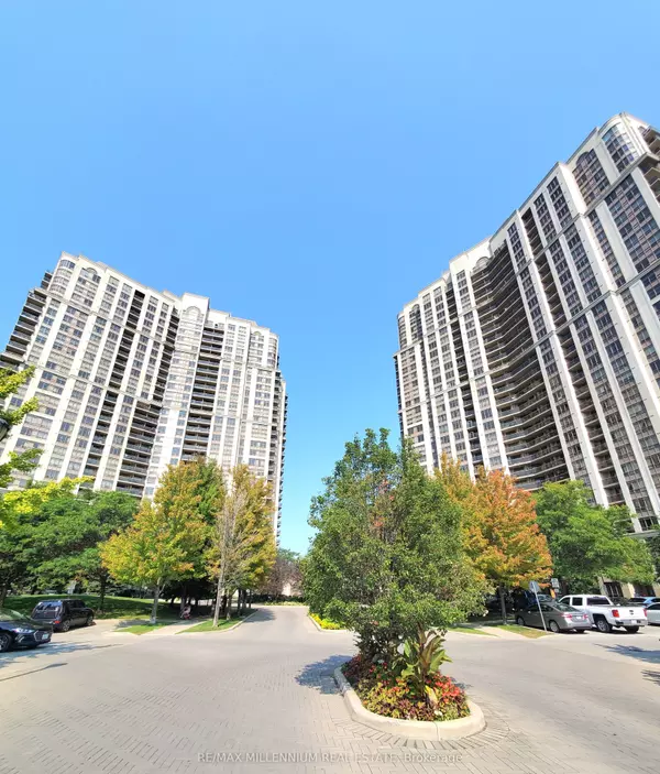 Toronto W10, ON M9W 7J4,700 HUMBERWOOD BLVD #2329