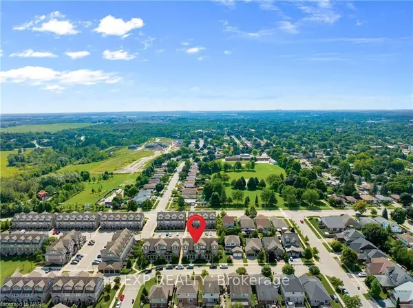 Guelph, ON N1E 0K4,15 Carere CRES #13B