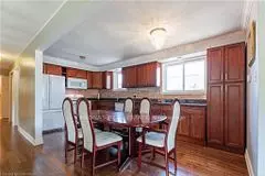 Hamilton, ON L8K 6G5,47 Summercrest DR