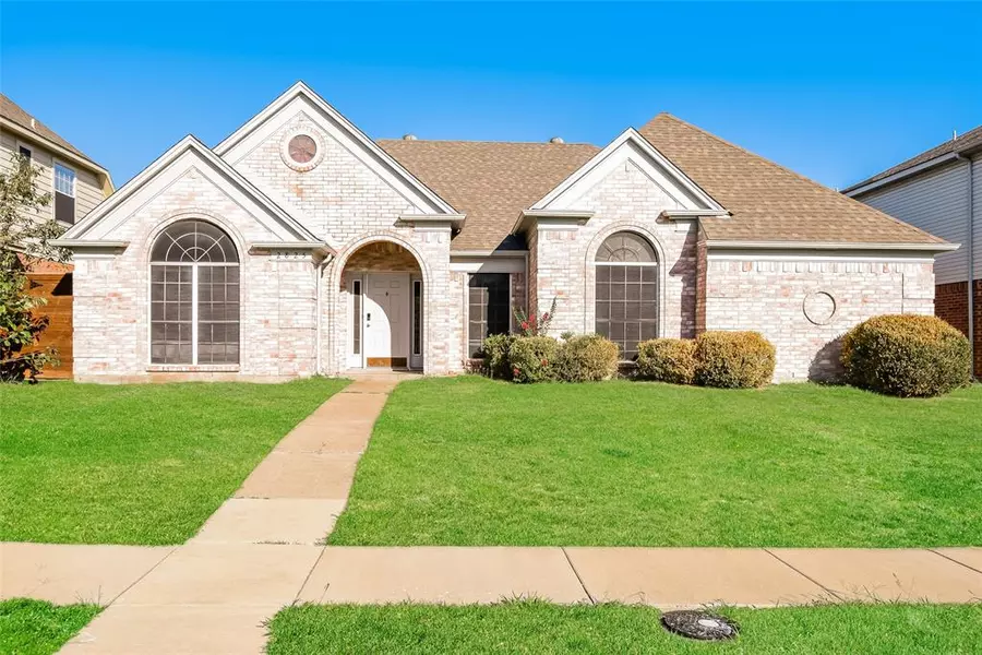 2825 Clearmeadow Drive, Mesquite, TX 75181