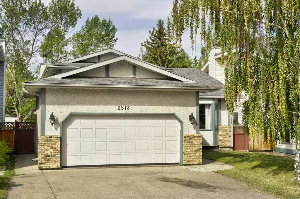 Calgary, AB T2Z 1L3,2513 Douglas Woods Link SE