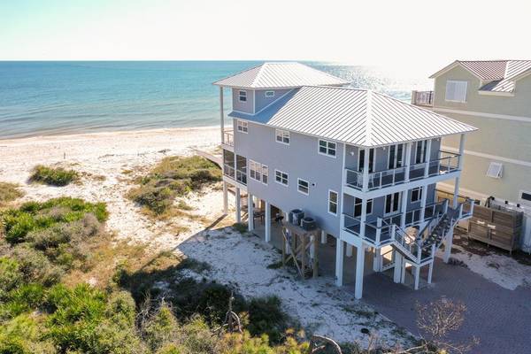 2242 Sailfish Dr, St. George Island, FL 32328