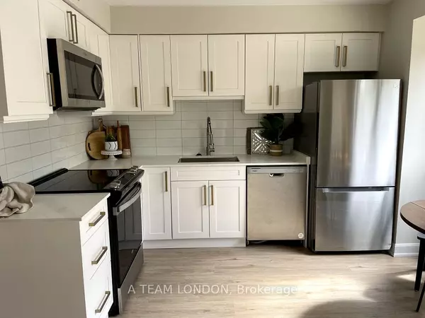 London, ON N6C 5K3,355 Sandringham CRES #45