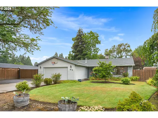 Hillsboro, OR 97124,819 NE DARNIELLE DR