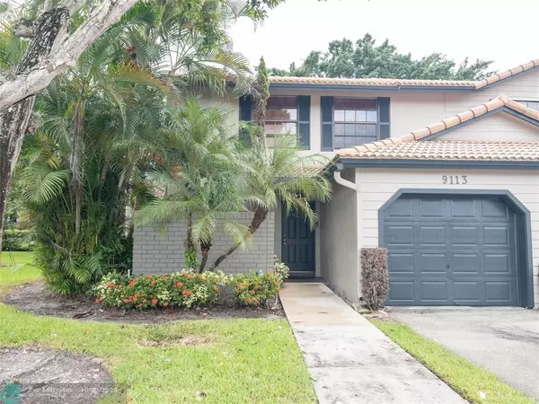 Plantation, FL 33324,9113 Vineyard Lake Dr