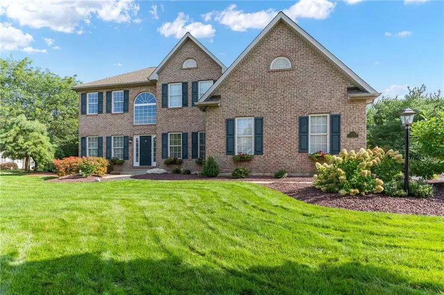 6709 Sauterne Drive, Lower Macungie Twp, PA 18062