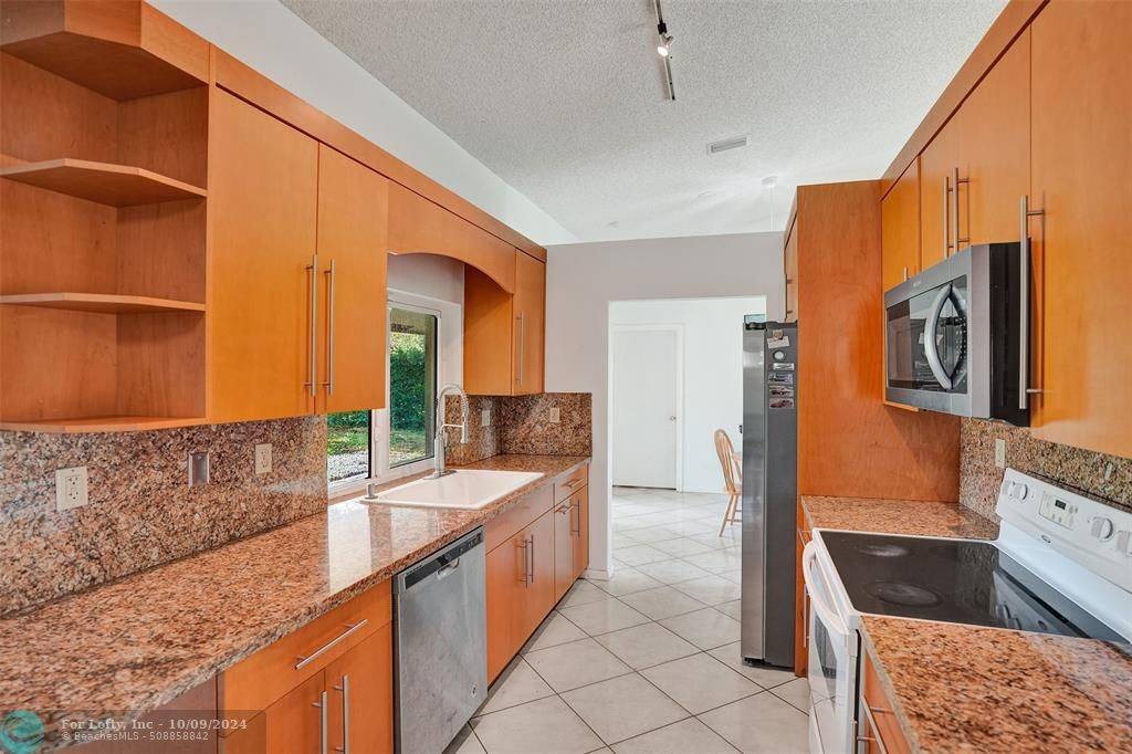 Coral Springs, FL 33065,9825 NW 28th Pl
