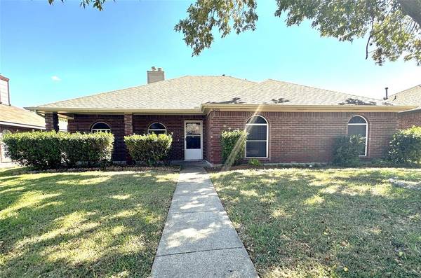 3420 Lily Lane, Rowlett, TX 75089