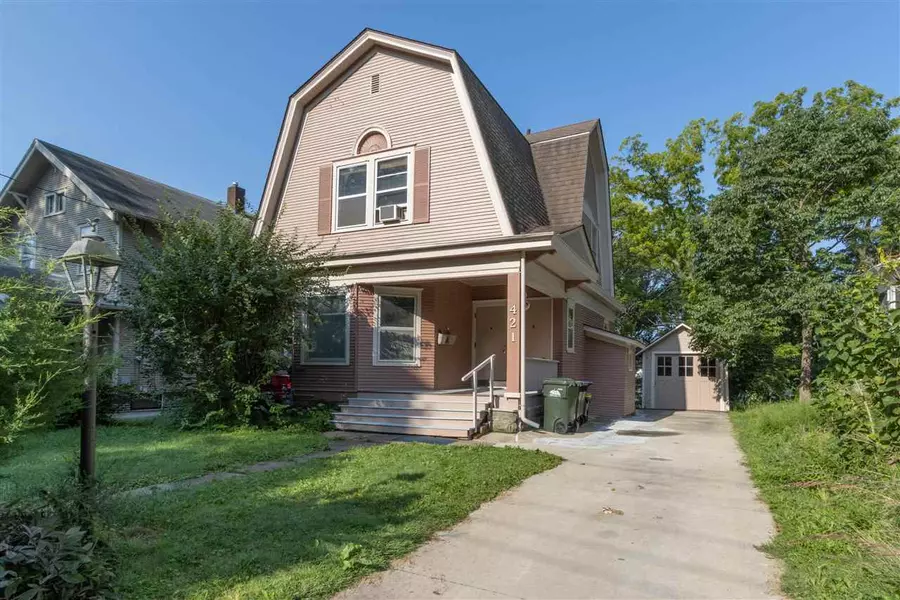 421 S Lucas St, Iowa City, IA 52240