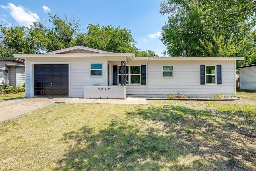 3612 Oakwood Street, Haltom City, TX 76117