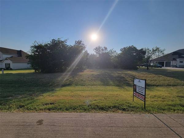 2207 Alyssum,  Cedar Hill,  TX 75104