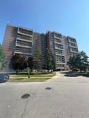 100 Wingarden CT #1513, Toronto E11, ON M1B 0A4