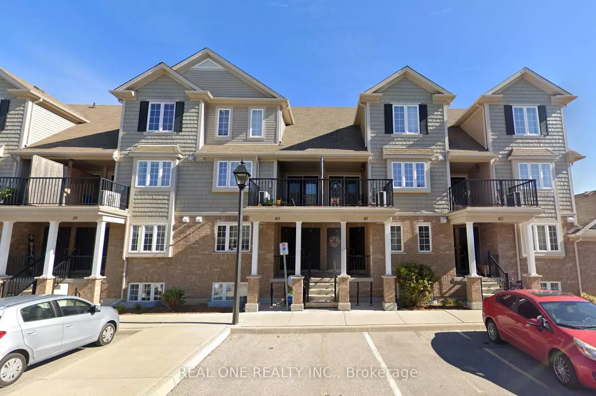 Guelph, ON N1E 0K4,15 Carere CRES #40A