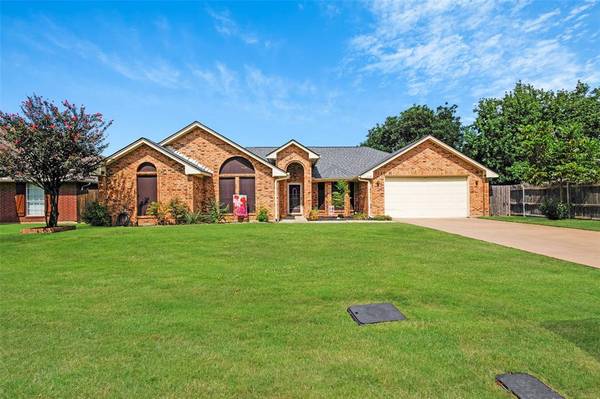 1209 Highland Drive, Mansfield, TX 76063