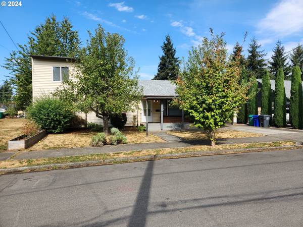 6225 NE EMERSON ST, Portland, OR 97218