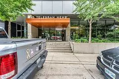 Toronto C01, ON M5V 3Z1,25 Telegram Mews #3305