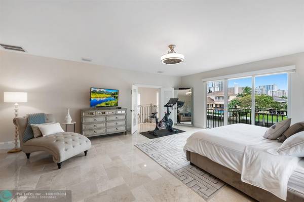 Lauderdale By The Sea, FL 33308,240 Imperial Ln